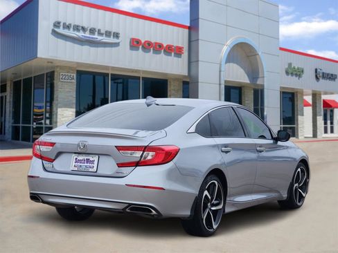 Used 2020 Honda Accord Sport image 5