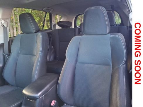 Used 2013 Toyota RAV4 XLE AWD/4WD image 13