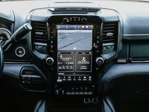 Used 2022 RAM 2500 Limited image 11