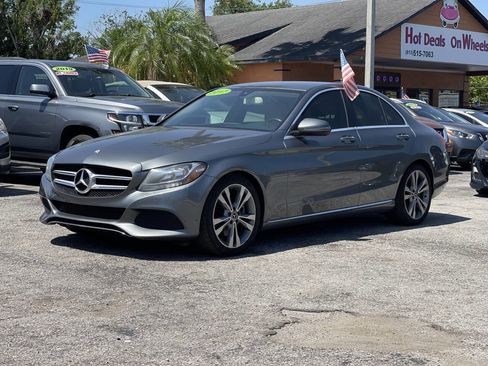 Used 2017 Mercedes-Benz C 300 Luxury image 2