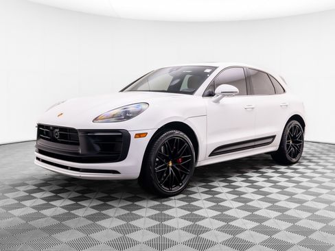 Used 2023 Porsche Macan GTS AWD/4WD image 1
