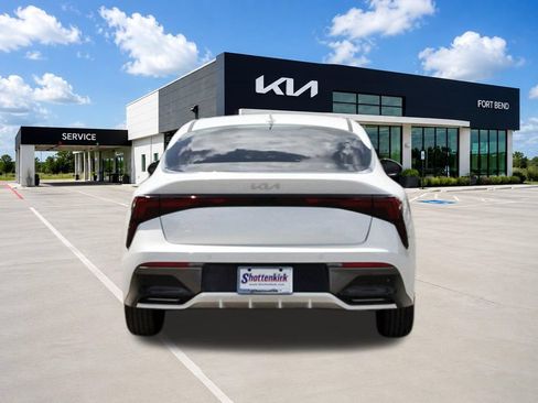New 2026 Kia K5 LXS FWD image 6