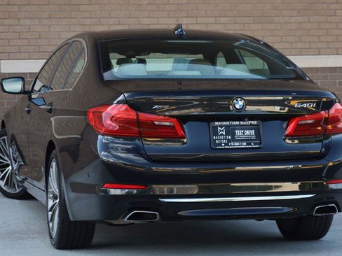 Used 2017 BMW 540i xDrive AWD/4WD image 8