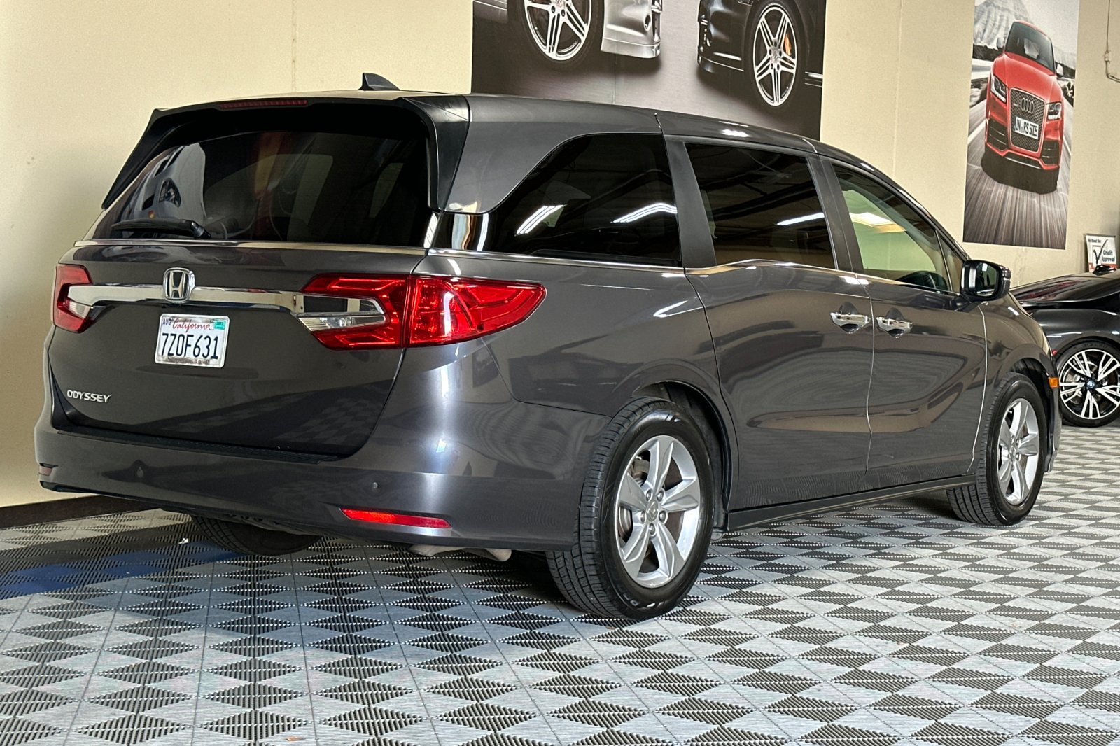 Used 2018 Honda Odyssey EX-L image 4