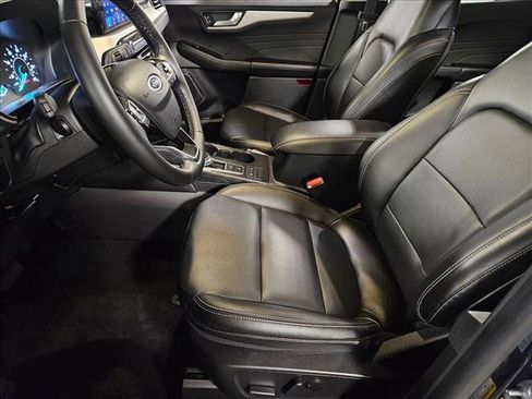 Used 2022 Ford Escape SEL FWD image 16