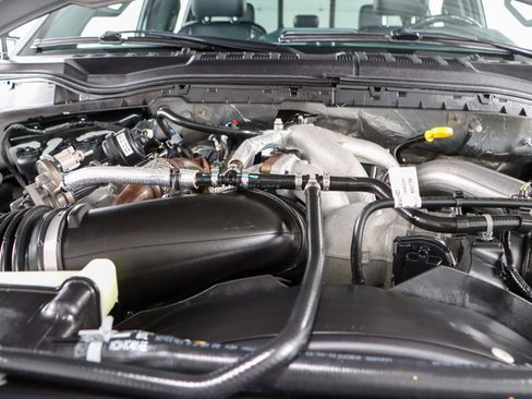 Used 2022 Ford F250 Lariat w/ Tremor Off-Road Package AWD/4WD image 33