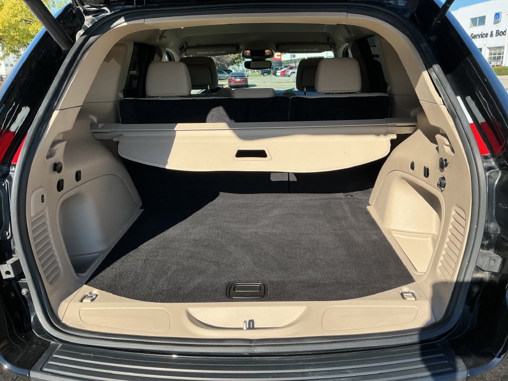 Certified 2022 Jeep Grand Cherokee Laredo E w/ Security & Convenience Group AWD/4WD image 27