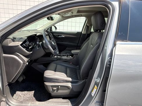 Used 2023 Buick Envision Avenir FWD image 4