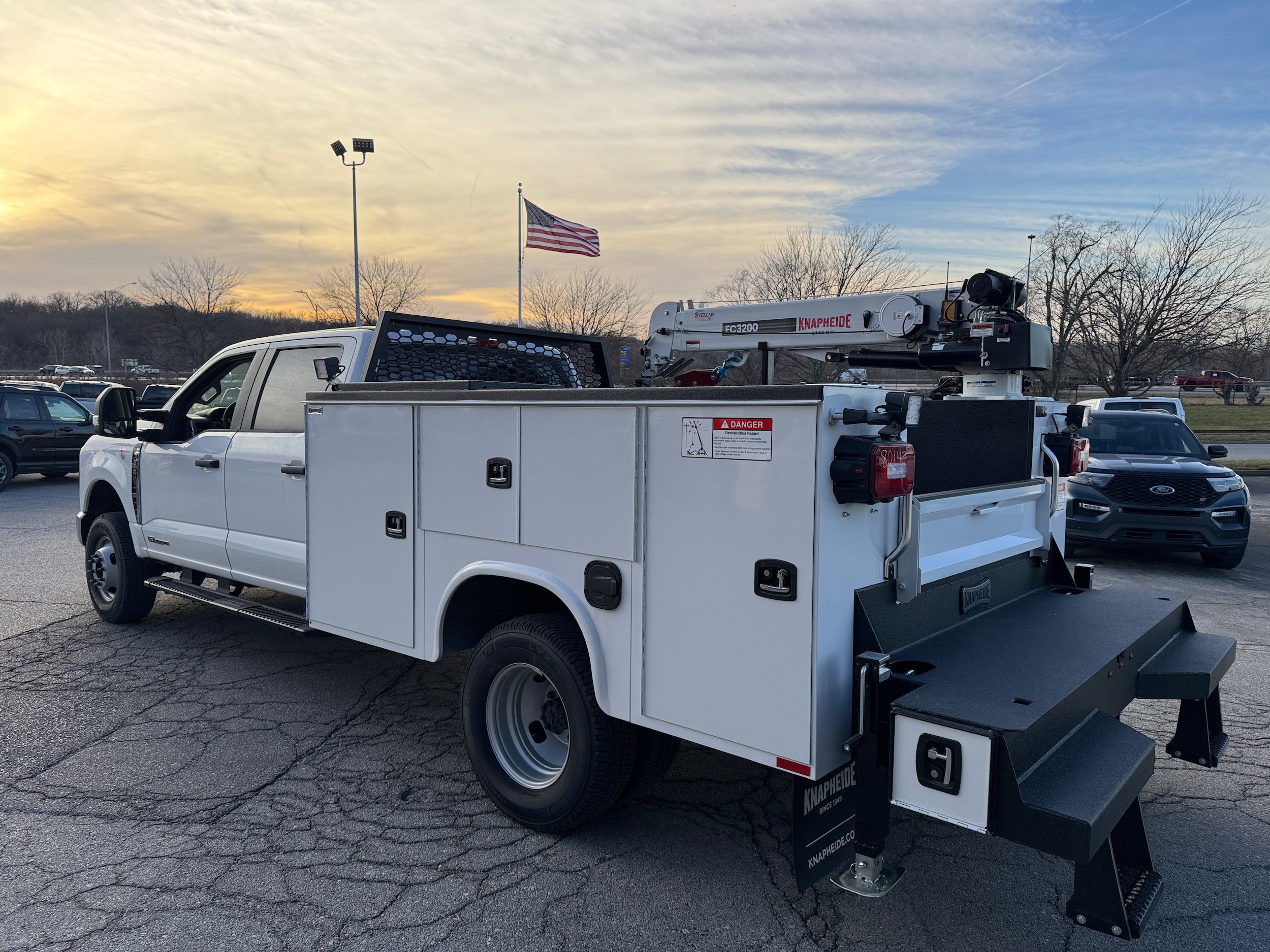 New 2025 Ford F350 XL w/ XL Chrome Package AWD/4WD image 7