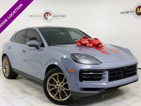 Used 2024 Porsche Cayenne Coupe image 1