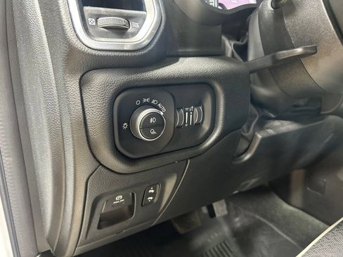 Used 2023 RAM 1500 Laramie AWD/4WD image 32