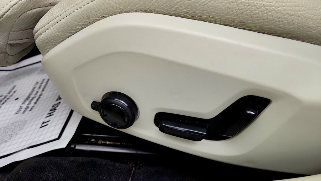 Used 2019 Volvo S60 T5 Inscription FWD image 11