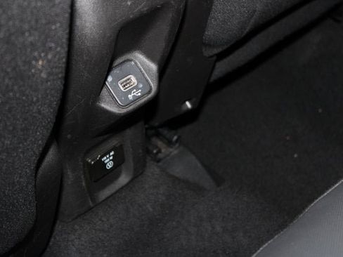 Used 2022 Jeep Renegade Altitude w/ Sun/Sound Group image 19