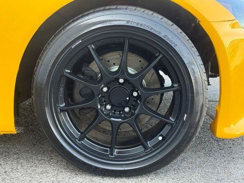 Used 2005 Honda S2000 image 9