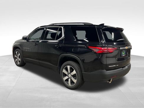 Used 2023 Chevrolet Traverse LT w/ LT Premium Package AWD/4WD image 7