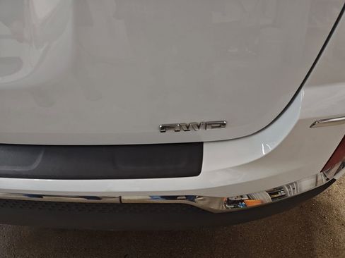 Used 2016 GMC Terrain SLE image 35