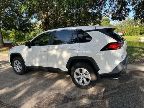 Used 2024 Toyota RAV4 LE FWD image 4