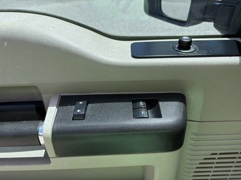 Used 2009 Ford F250 XL image 13
