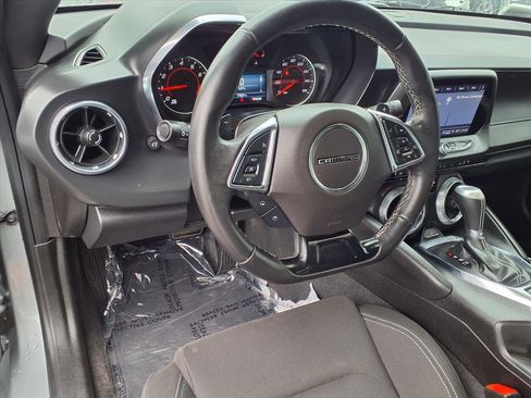 Used 2024 Chevrolet Camaro LT w/ Technology Package image 3