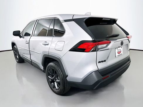 Certified 2025 Toyota RAV4 LE FWD image 7