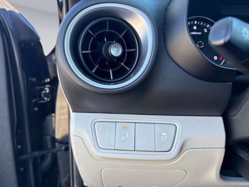 Used 2023 Kia Forte LXS w/ LXS Technology Package image 30