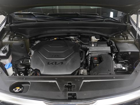 Used 2022 Kia Telluride SX w/ SX Prestige Package image 33