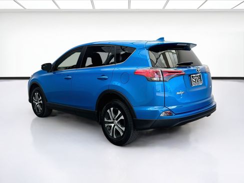 Used 2018 Toyota RAV4 LE w/ All Weather Liner Package FWD image 6