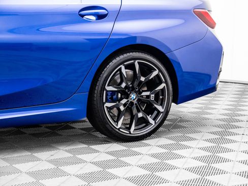 New 2025 BMW 330i xDrive Sedan w/ M Sport Package image 33