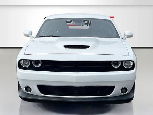 Used 2022 Dodge Challenger GT RWD image 2