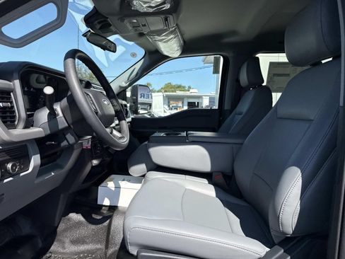 New 2026 Ford F550 4x4 Crew Cab image 10
