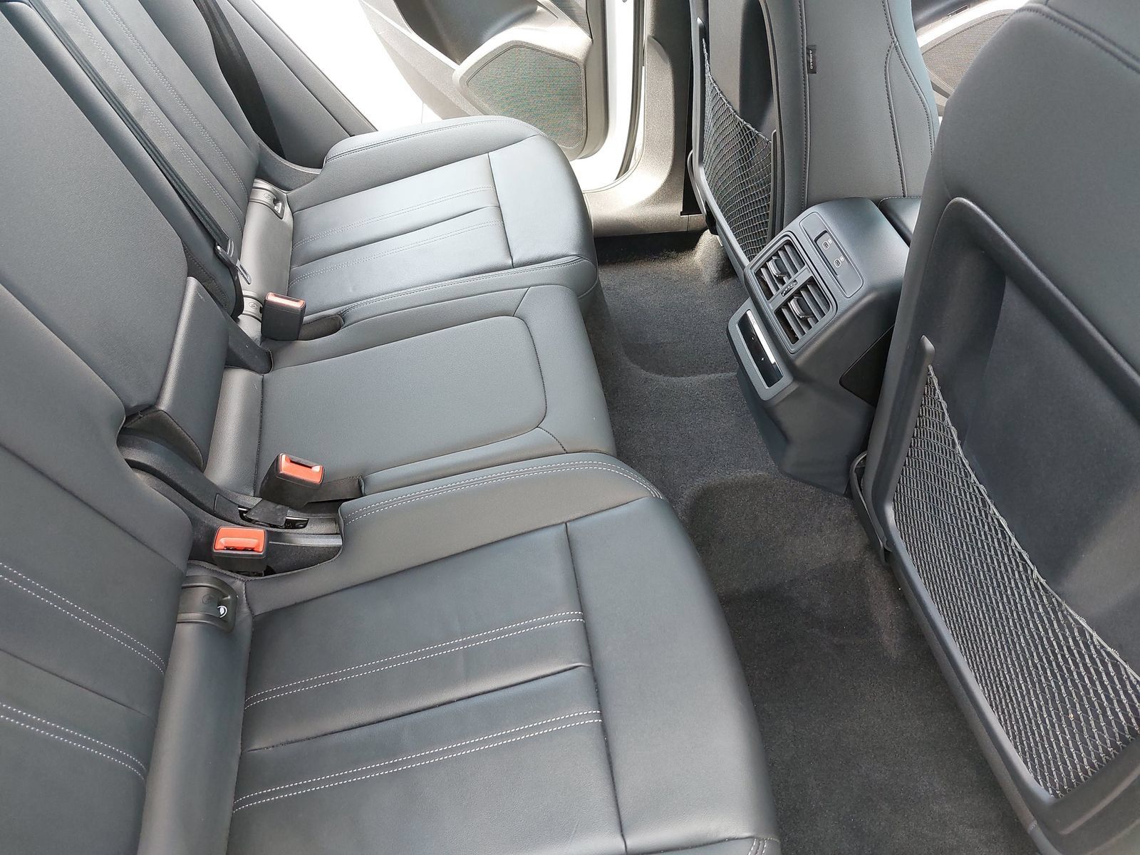 Used 2025 Audi Q5 Premium w/ Convenience Package AWD/4WD image 11
