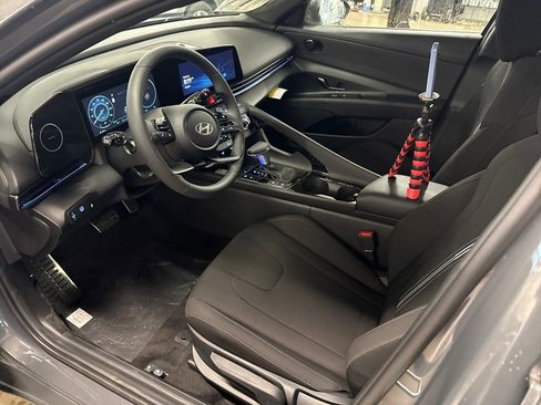New 2026 Hyundai Elantra Sport FWD image 13