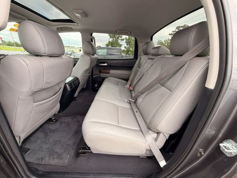 Used 2012 Toyota Tundra Limited w/ Platinum Pkg AWD/4WD image 7