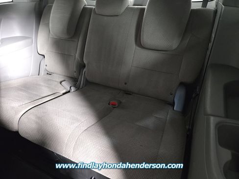 Used 2016 Honda Odyssey SE image 16