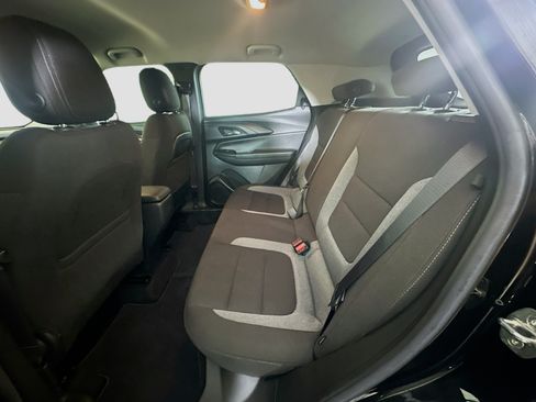 Used 2023 Chevrolet TrailBlazer LS FWD image 28
