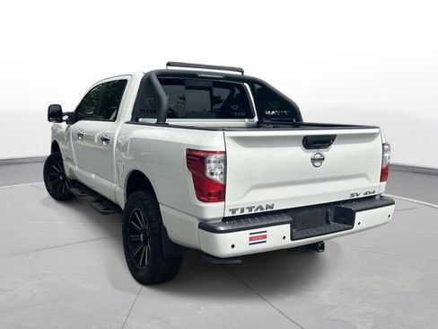 Used 2021 Nissan Titan SV w/ SV Convenience Package AWD/4WD image 8