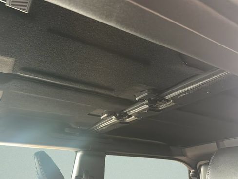 Used 2023 Ford Bronco Badlands AWD/4WD image 19