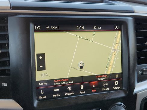 Used 2018 RAM 1500 SLT AWD/4WD image 15