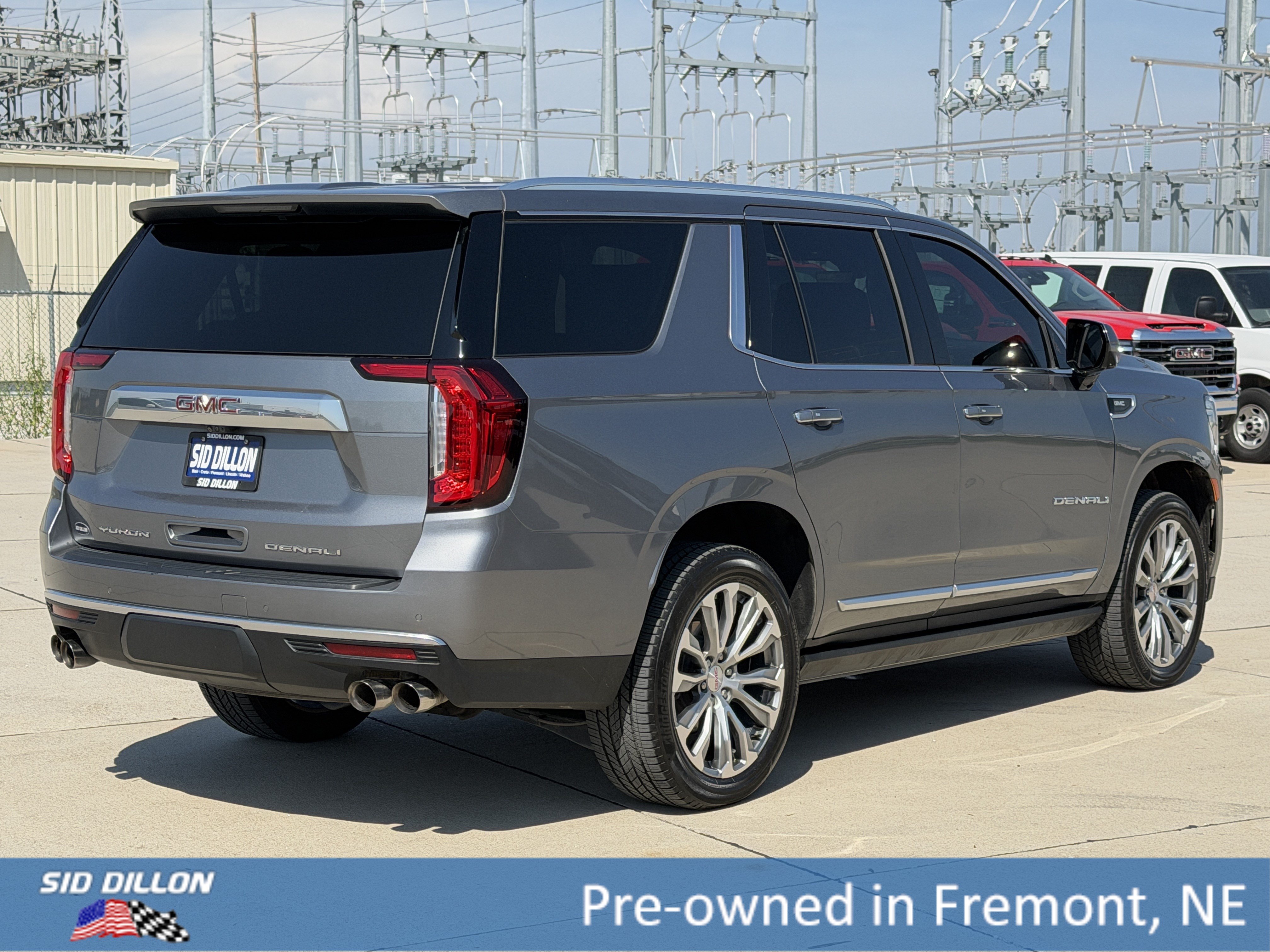 Used 2021 GMC Yukon Denali w/ Denali Ultimate Package AWD/4WD image 4