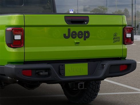 New 2025 Jeep Gladiator Willys image 13