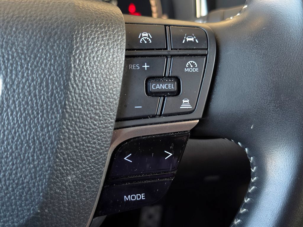 Used 2025 Toyota Camry SE FWD image 23