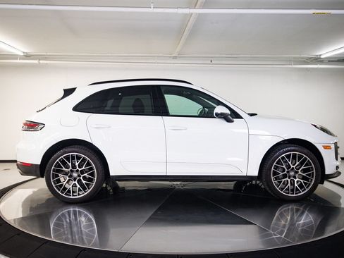 Used 2019 Porsche Macan S AWD/4WD image 8