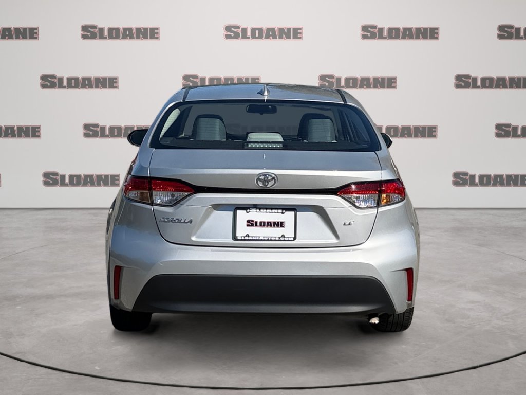 Used 2025 Toyota Corolla LE FWD image 4
