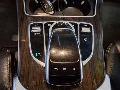 Used 2015 Mercedes-Benz C 300 4MATIC Sedan image 19