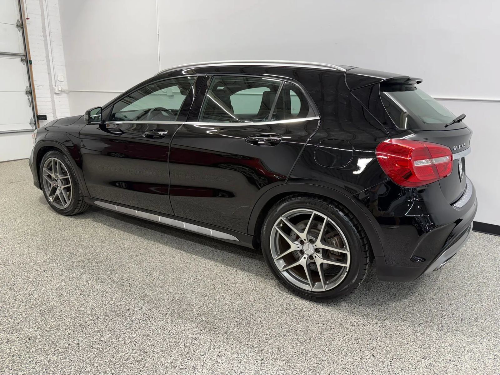 Used 2015 Mercedes-Benz GLA 45 AMG 4MATIC image 4