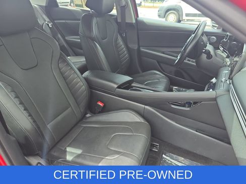 Used 2022 Hyundai Elantra Limited FWD image 10