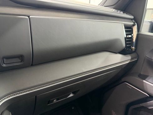 Used 2024 GMC Sierra 2500 AT4X AWD/4WD image 28