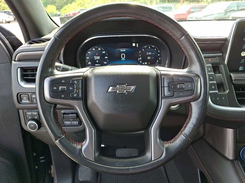 Used 2022 Chevrolet Suburban RST w/ Luxury Package image 22