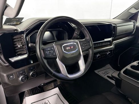 Used 2024 GMC Sierra 1500 SLE w/ Enhanced Capability Package image 9