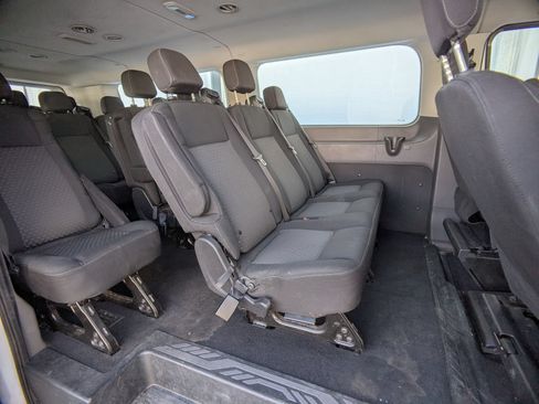 Used 2022 Ford Transit 350 XLT RWD image 15